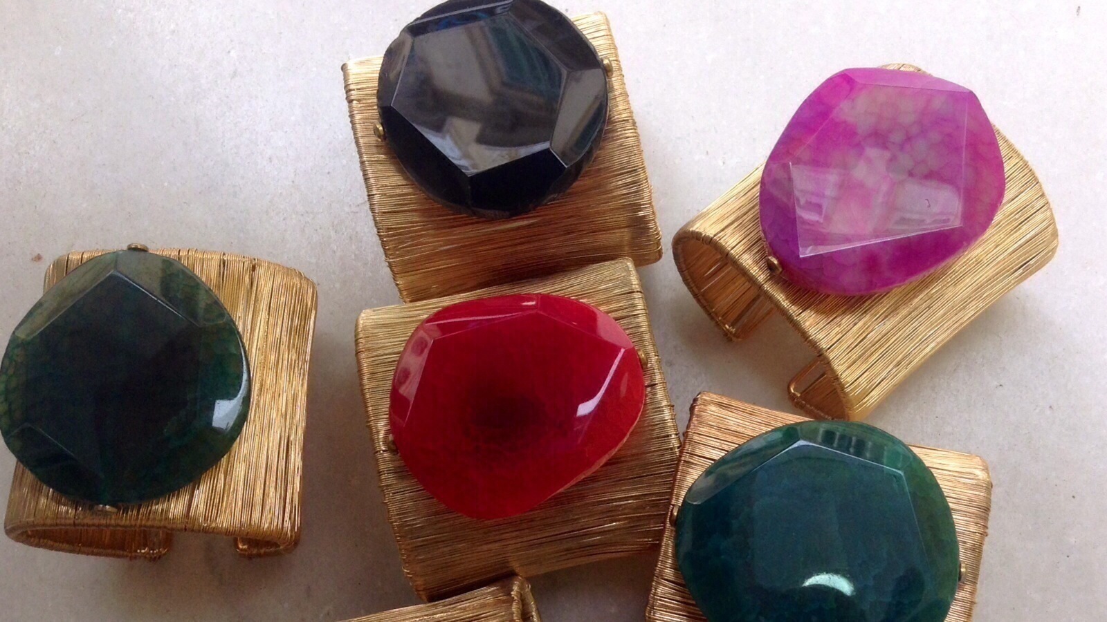 ¡Sopréndete! Descubre artículos nuevos cada vez que nos visites, renovamos cada 20 días