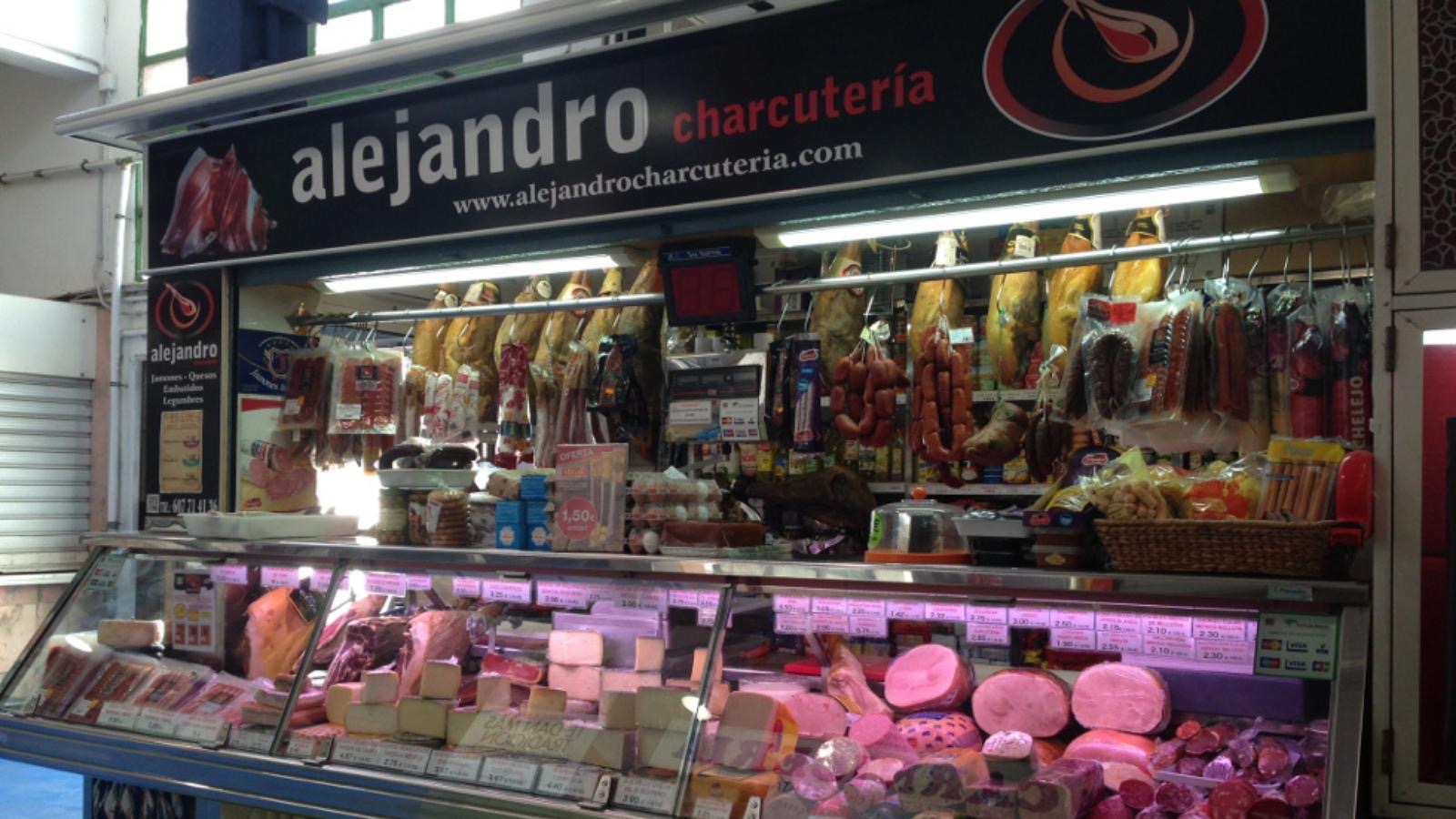 Nuestra imagen renovada y mas de 300 referencias hará que su parada sea obligatoria y compruebe nuestra calidad  