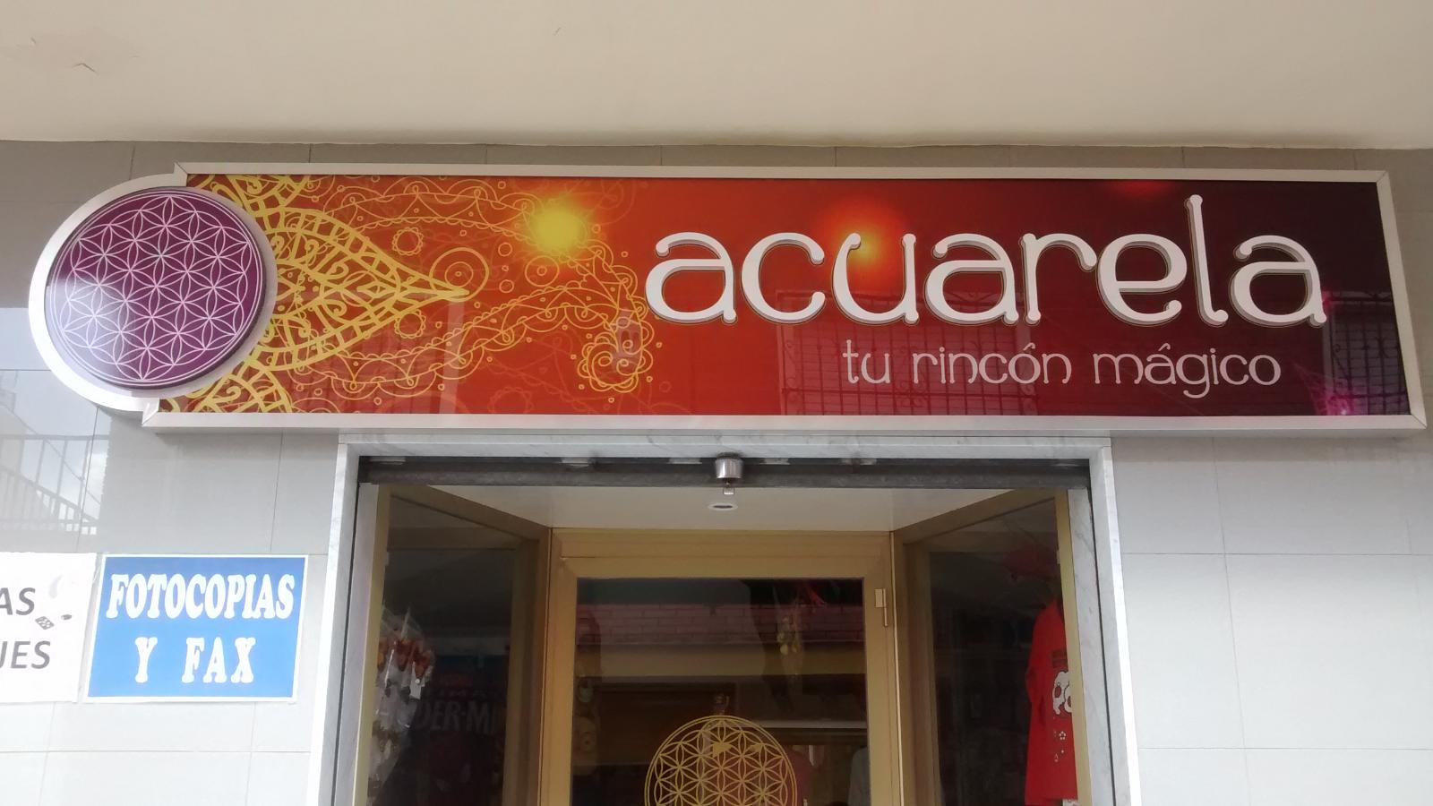 Regalos, decoración, plata, inciensos y complementos. Le estamos esperando.