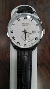 Reloj Seiko Kinetic con calendario y día de la semana